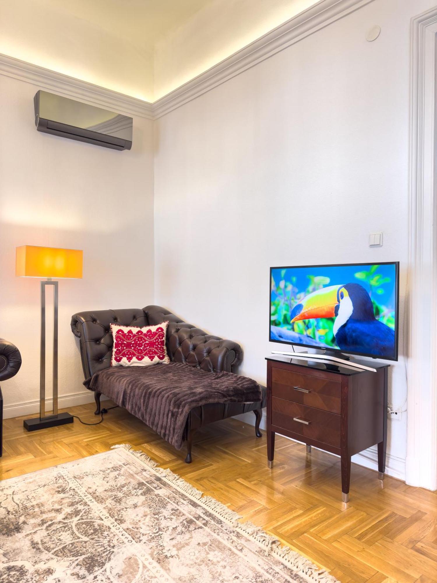Opera Apartament *